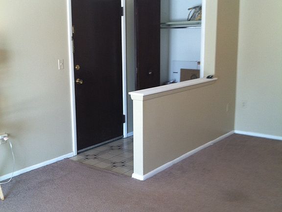 Entrance and Dining area