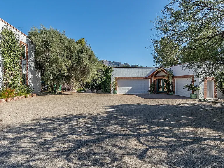 9250 N Calle Loma Linda — Photo 24