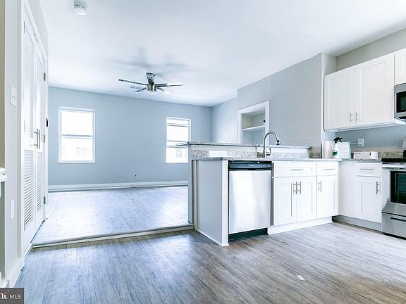 4th image of 954 Shackamaxon St Floor 3
