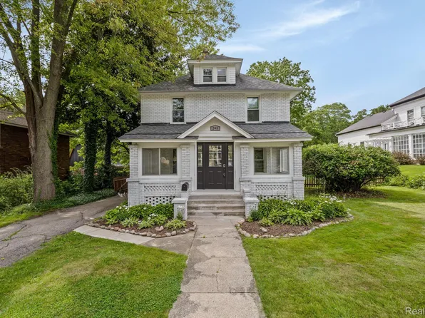 245 Chandler St, Romeo, MI 48065