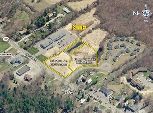 1 Ebony Farm Rd, Lakeville, MA 02347