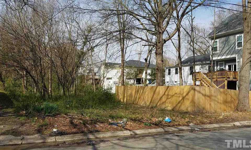 2nd image of 513 Gray Ave