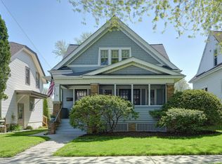 623 S 7th Ave, West Bend, WI 53095