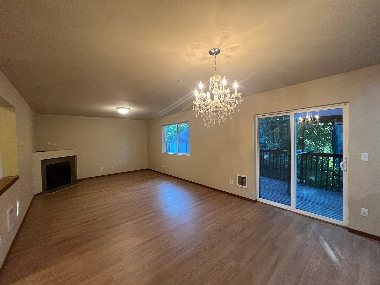 4 bed, 2.5 bath, 2068 sqft, $3,380 — Photo 3