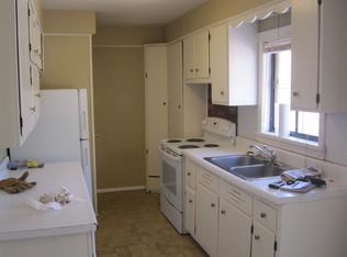 85 Hellstrom Rd, East Haven, CT 06512