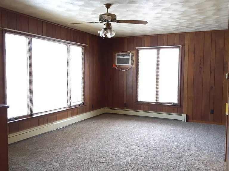 213 Crystal Valley Dr — Photo 5