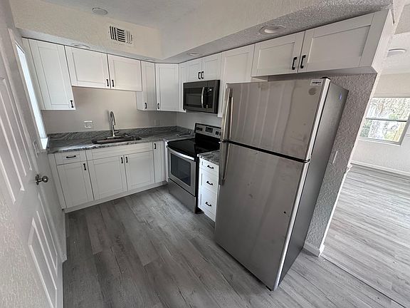 4th image of 2904 Lippia Rd