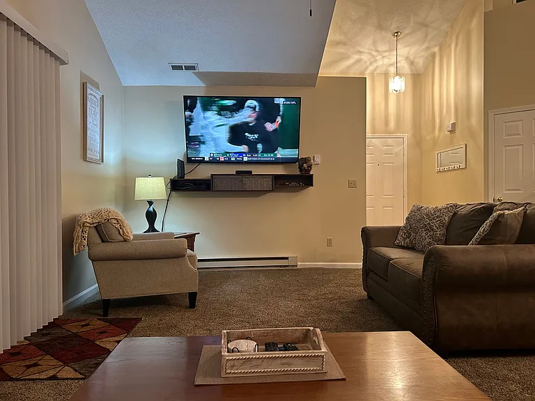 baseboard heat, ceiling fan