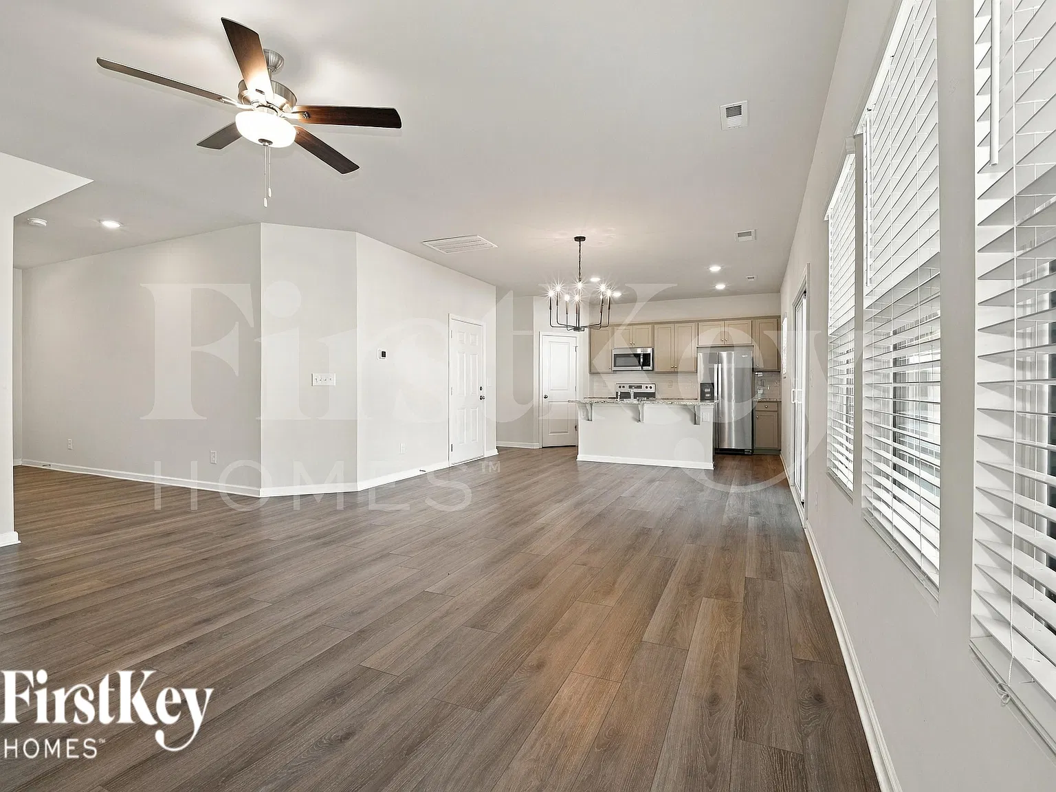 4 bed, 2.5 bath, 2106 sqft, $2,360 — Photo 4