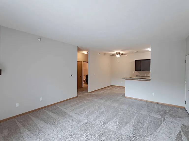 Gateway Park Apartments — Photo 21
