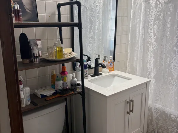 3411 S Kinnickinnic Ave #3411, Milwaukee, WI 53207