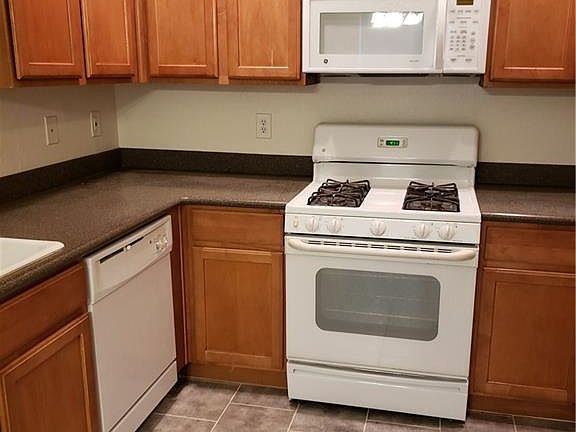 5th image of 6635 Flaminian Ln Unit 203