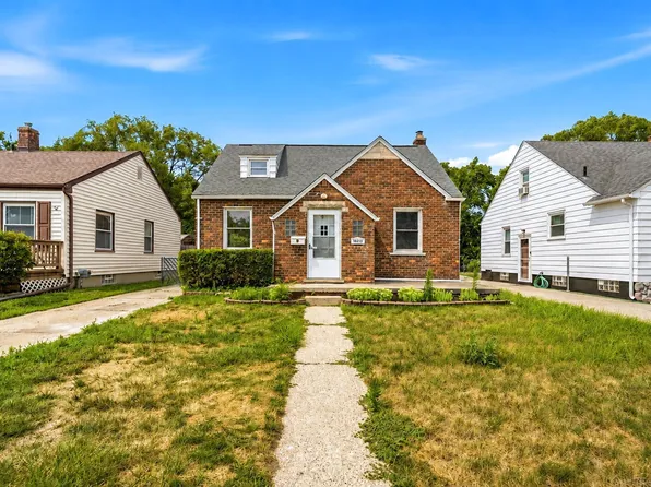 16213 Forest Ave, Eastpointe, MI 48021