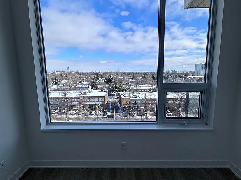 8188 Yonge St #617 — Photo 5