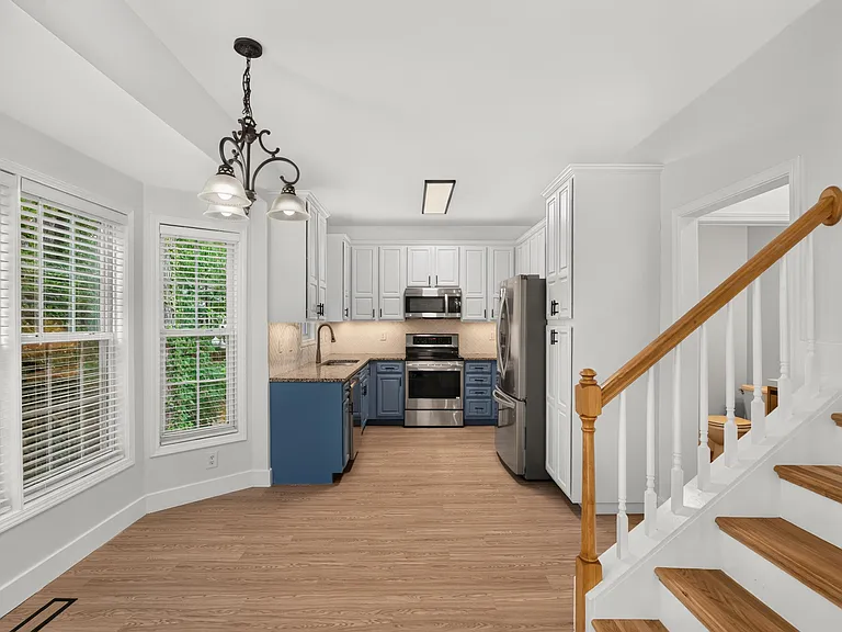 3013 Englefield Dr — Photo 11