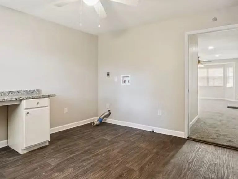 918 Fremont Ave — Photo 13