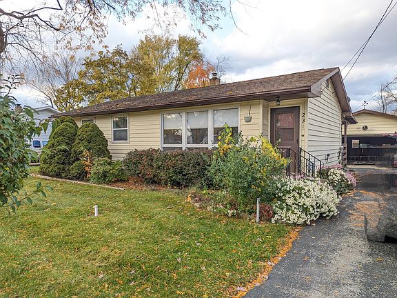 2nd image of 231 E Parsons Ave