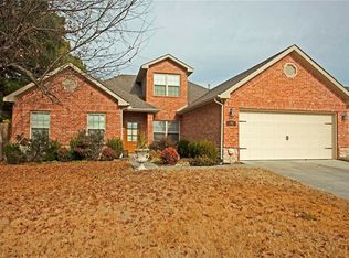 202 Windsor Ave, Lowell, AR 72745