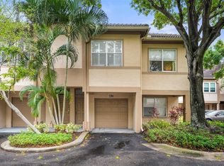 812 Normandy Trace Rd, Tampa, FL 33602