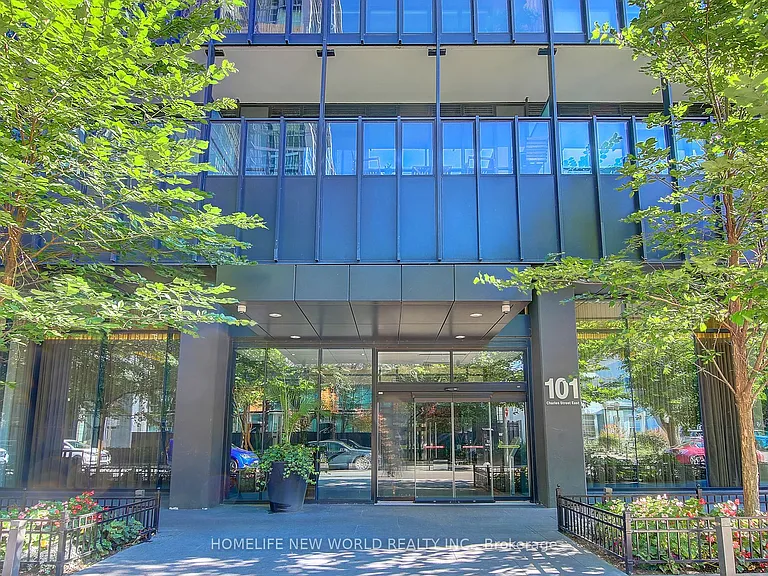 101 Charles St E #610 — Photo 4