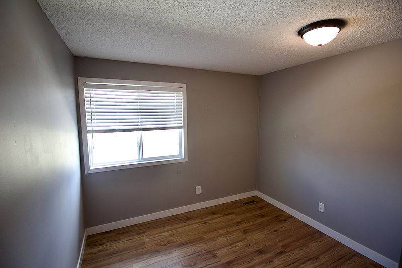 Fort Saskatchewan Townhouse for rent - 3 Bedrooms — photo 21