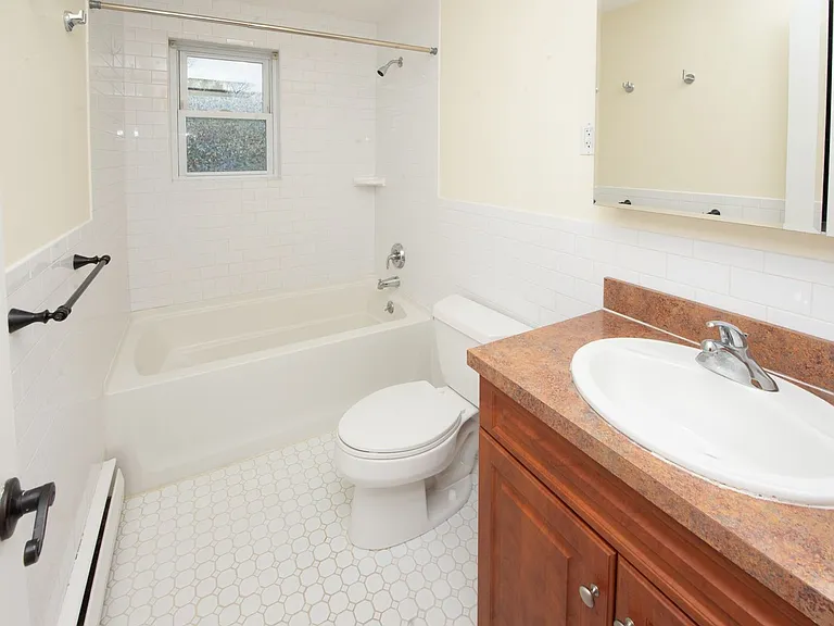 Eli Whitney Apartments — Photo 34