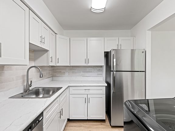 Prestige Kitchen Style (shown here in a 2-bedroom floor plan)