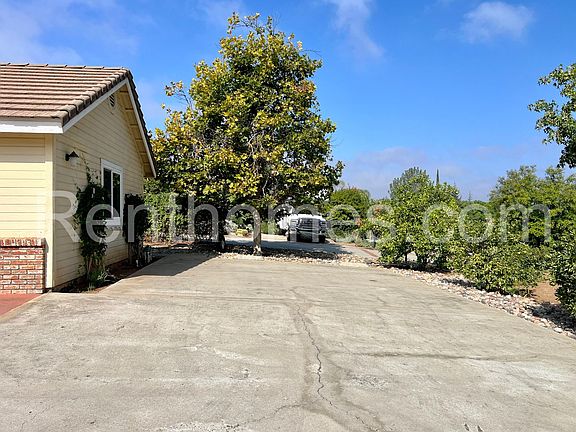 2nd image of 23745 Moonglow Ct