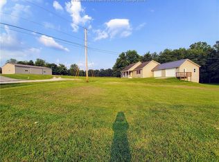82 Hope Ln, Point Pleasant, WV 25550
