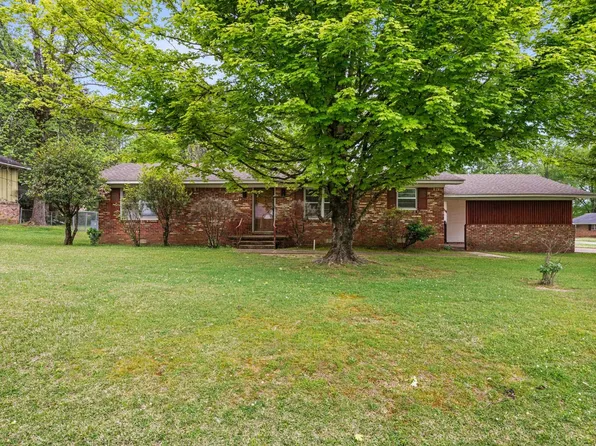 2802 Proper St, Corinth, MS 38834