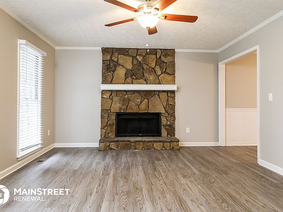 5th image of 1960 Oak Village Ln