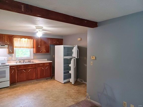 2nd image of 1837 New Madrid St