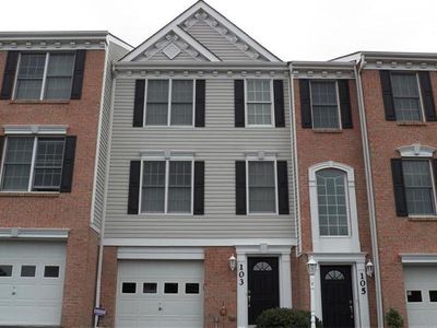 103 Castleview Dr, Mc Kees Rocks, PA, 15136