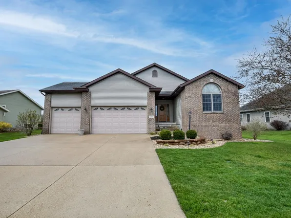 405 Coyle Pky, Cottage Grove, WI 53527