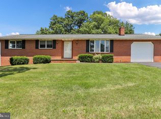579 Overcash Rd, Chambersburg, PA 17202