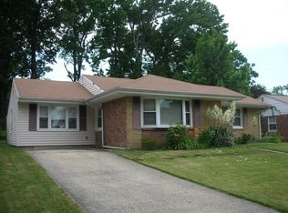 6 Tell Pl, Edison, NJ 08817