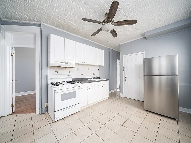 418 Liberty Ave #1S — Photo 4