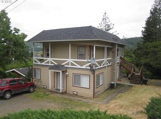 1710 SE Giles St, Roseburg, OR 97470