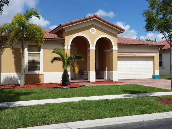2112 NE 40th Rd, Homestead, FL 33033