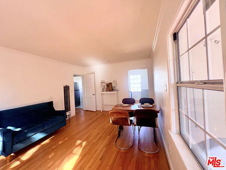 2333 S Garth Ave — Photo 1