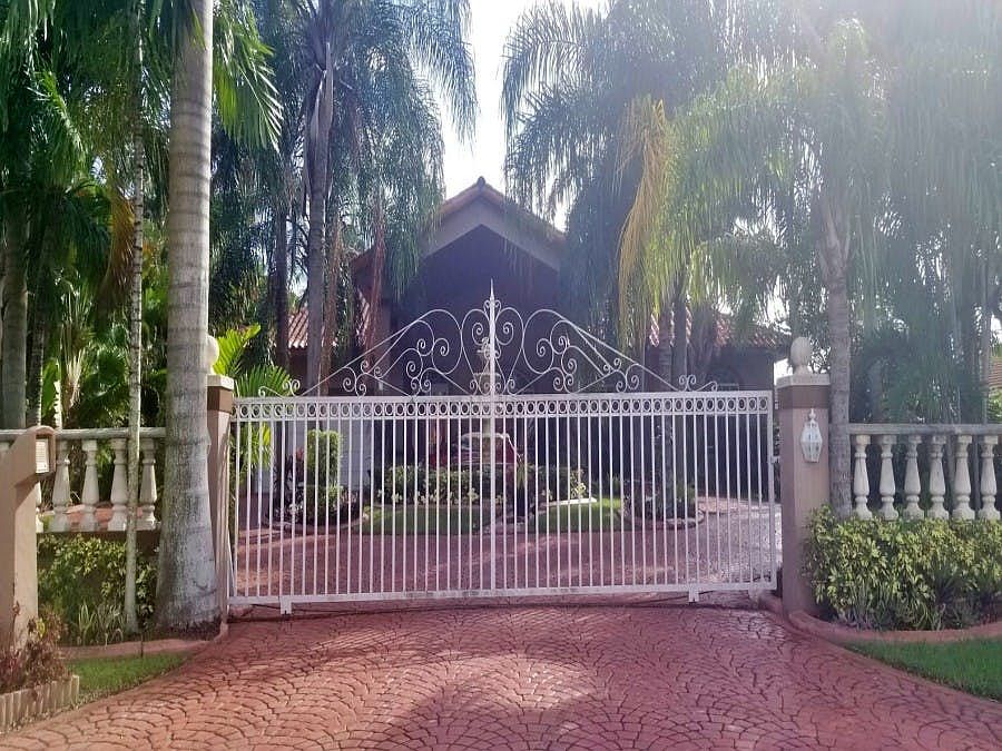 1st image of 13730 SW 30th St