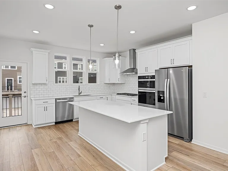 43071 Atwood Ave — Photo 12