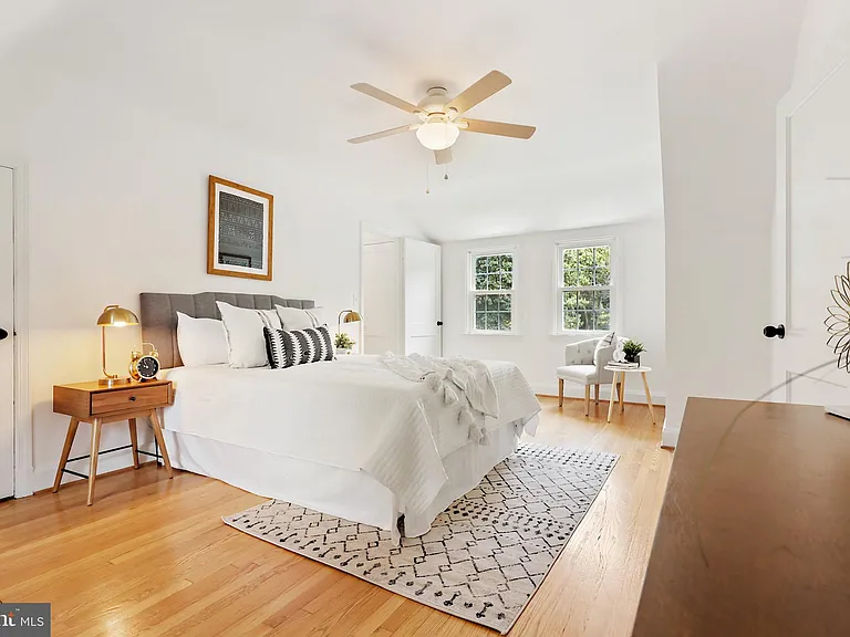 9223 Old Court Rd — Photo 48