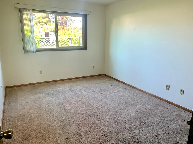 2045 Tibbetts Dr — Photo 29