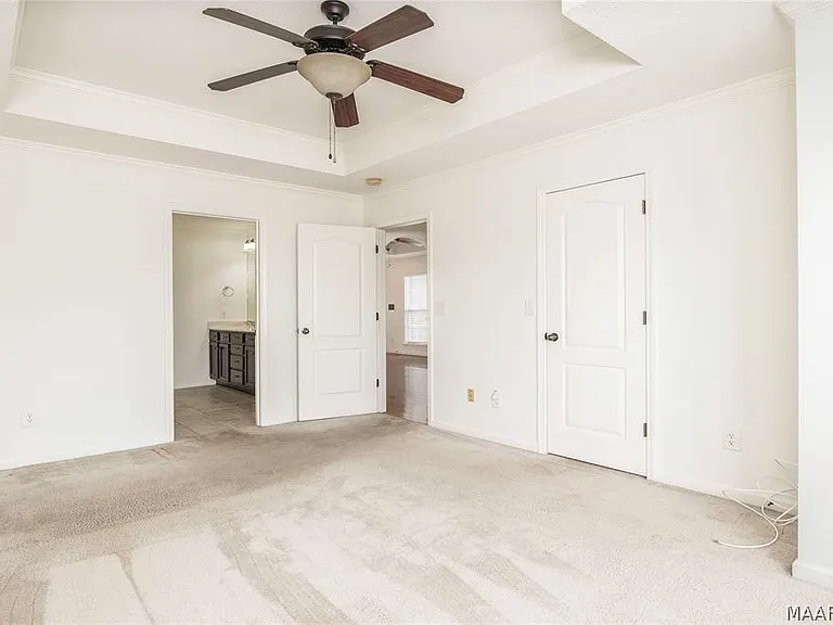 8725 Lindsey Ln — Photo 13