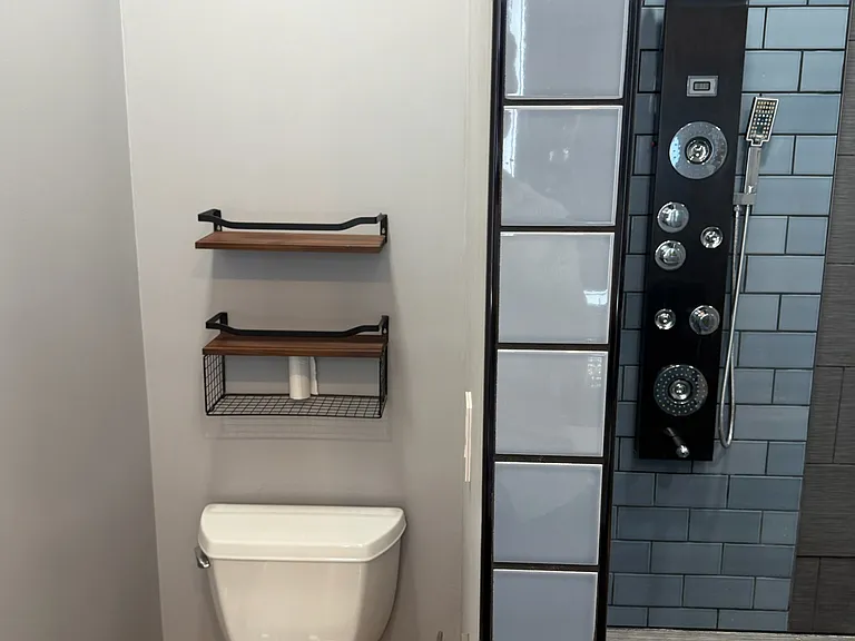 22 Weider St — Photo 8