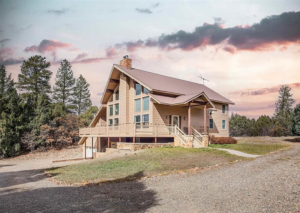 1st image of 418 Carino Place