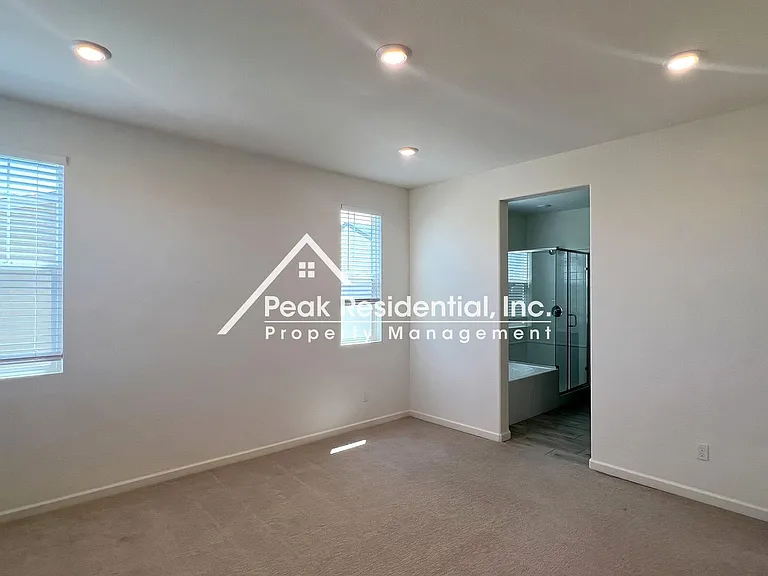 3236 Sunny Gate Ln — Photo 30