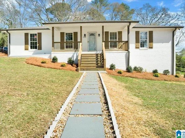 534 Linden St, Trussville, AL 35173