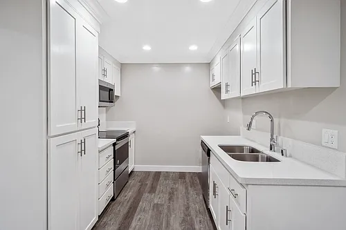 La Palma Woods Apartments Photo 1